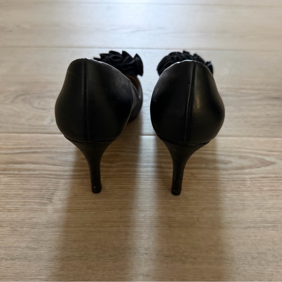 2 Pairs Ann Taylor Black Leather Heels Size 7 - Picture 7 of 8